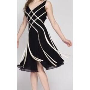 Vintage Papell Boutique Evening Size 4 100% Silk Dress Black White Elegant 90s